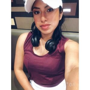 Meet your Posher, Noemy